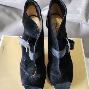 MK open toes suede/leather  booties